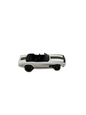 Hot Wheels 69 Camaro Diecast white
