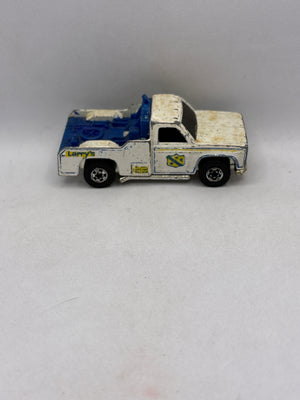 Hot Wheels Larry’s Tow Truck Diecast