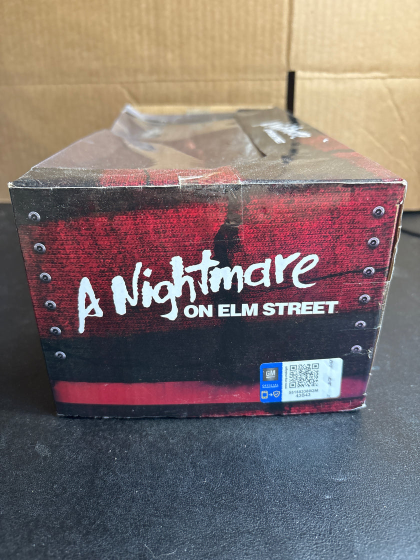 Freddy Krueger y 1958 Cadillac Serie 62 Diecast