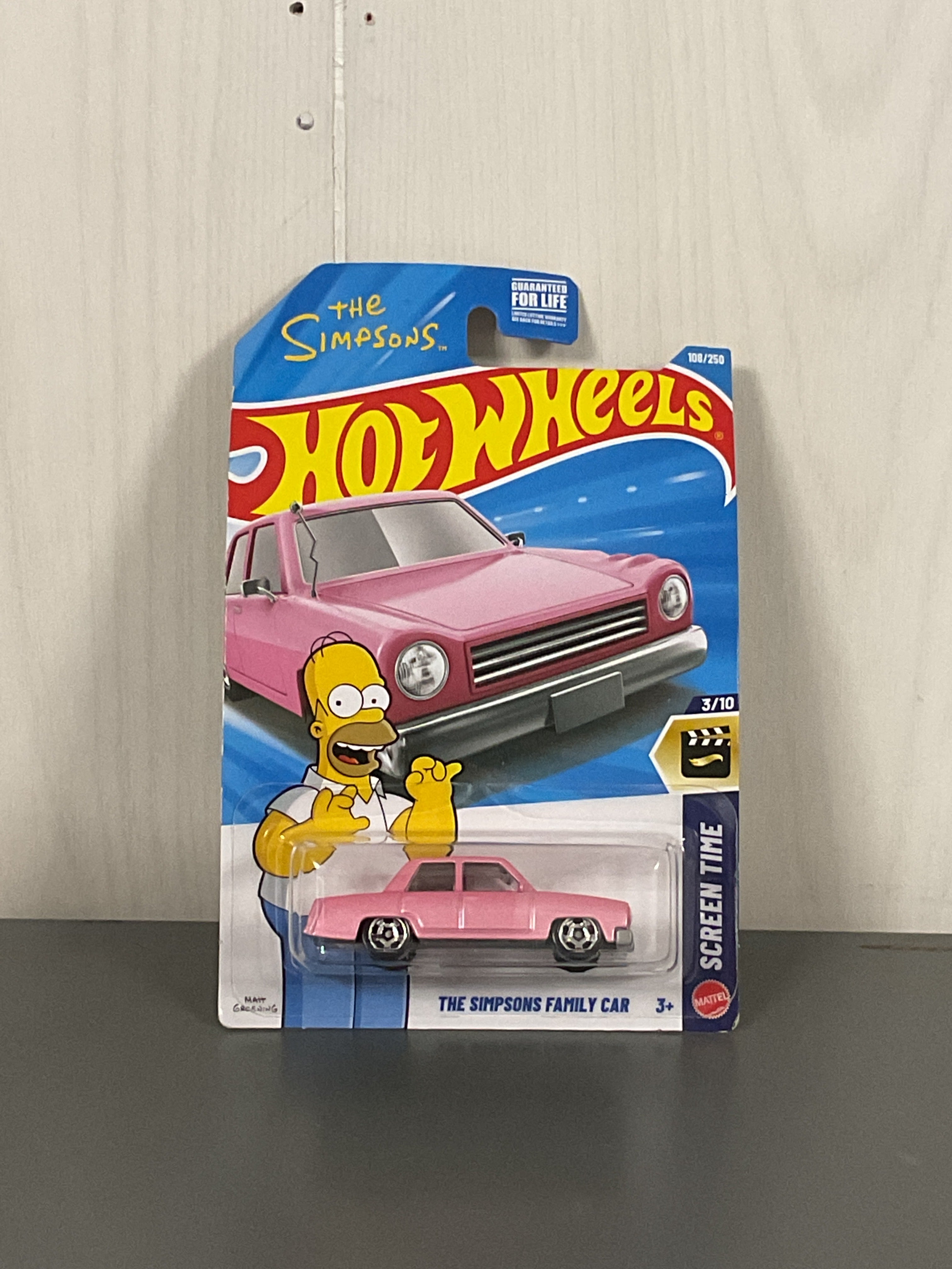 Hot Wheels The Simpsons Family Car Diecast Pink