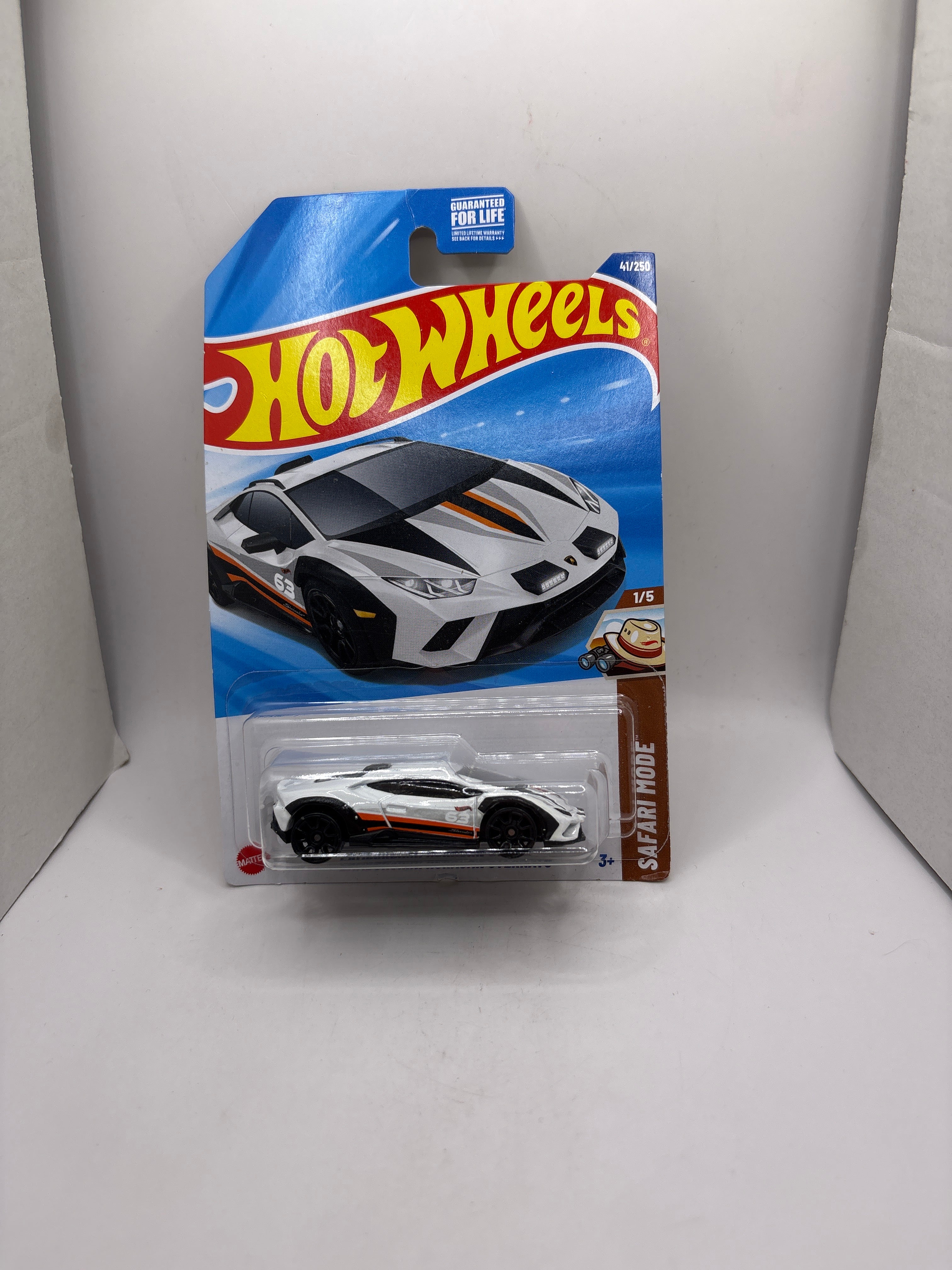 Hot Wheels Lamborghini Huracan Sterrato Diecast