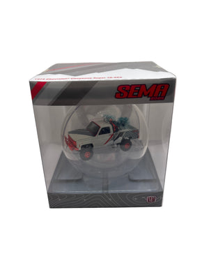 M2 1973 Chevrolet Cheyenne Super 10 4x4 Diecast white