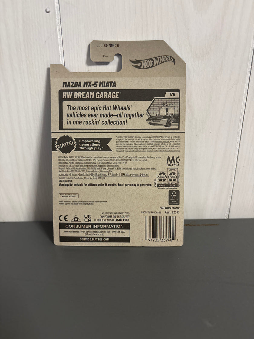 Hot Wheels Mazda MX-5 Miata Diecast