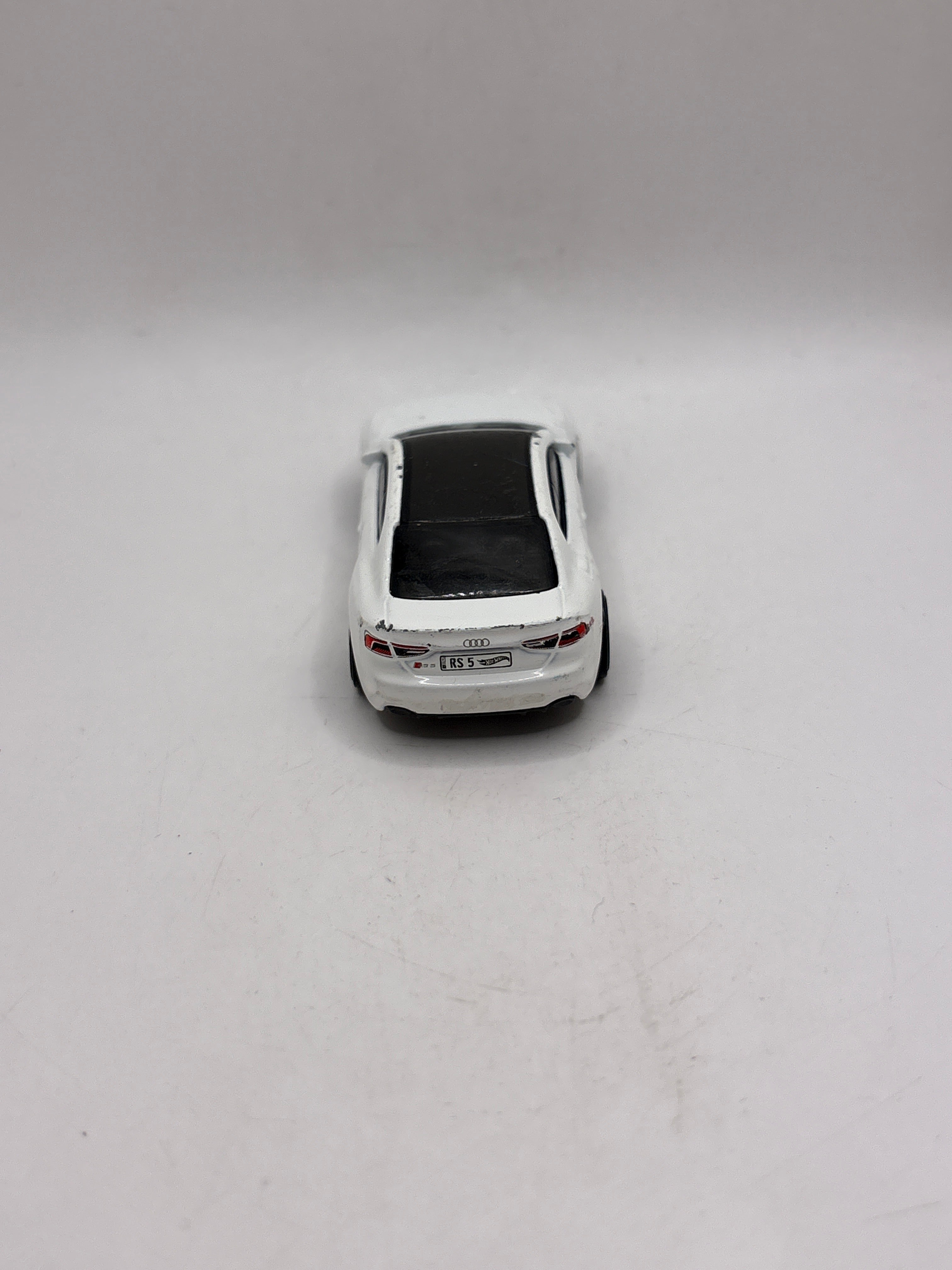 Hot Wheels Audi RS 5 Coupe Diecast white