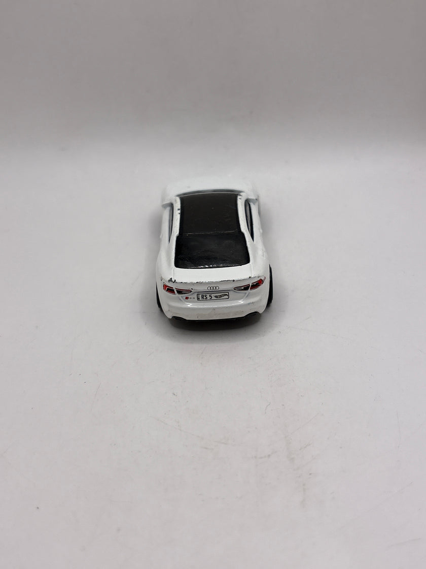 Hot Wheels Audi RS 5 Coupe Diecast white