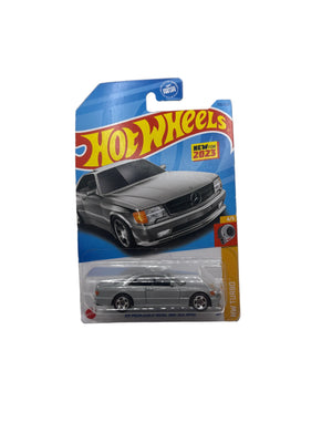 Hot Wheels 89 Mercedes-Benz 560 SEC AMG Diecast