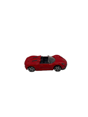 Hot Wheels Porsche 918 Spyder Diecast red