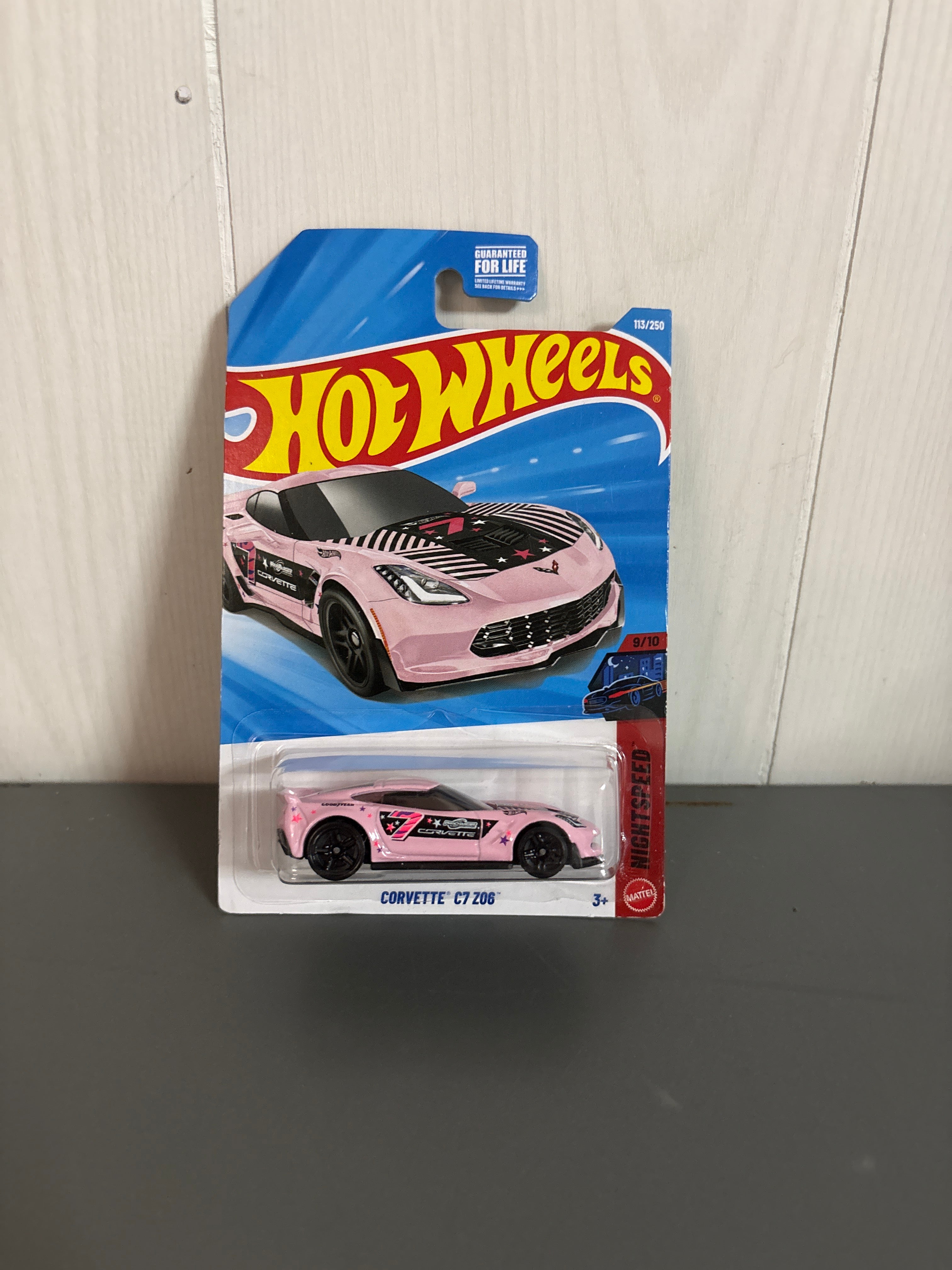 Hot Wheels Corvette C7 Z06 Diecast pink