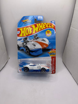 Hot Wheels Super Twin Mill Diecast white