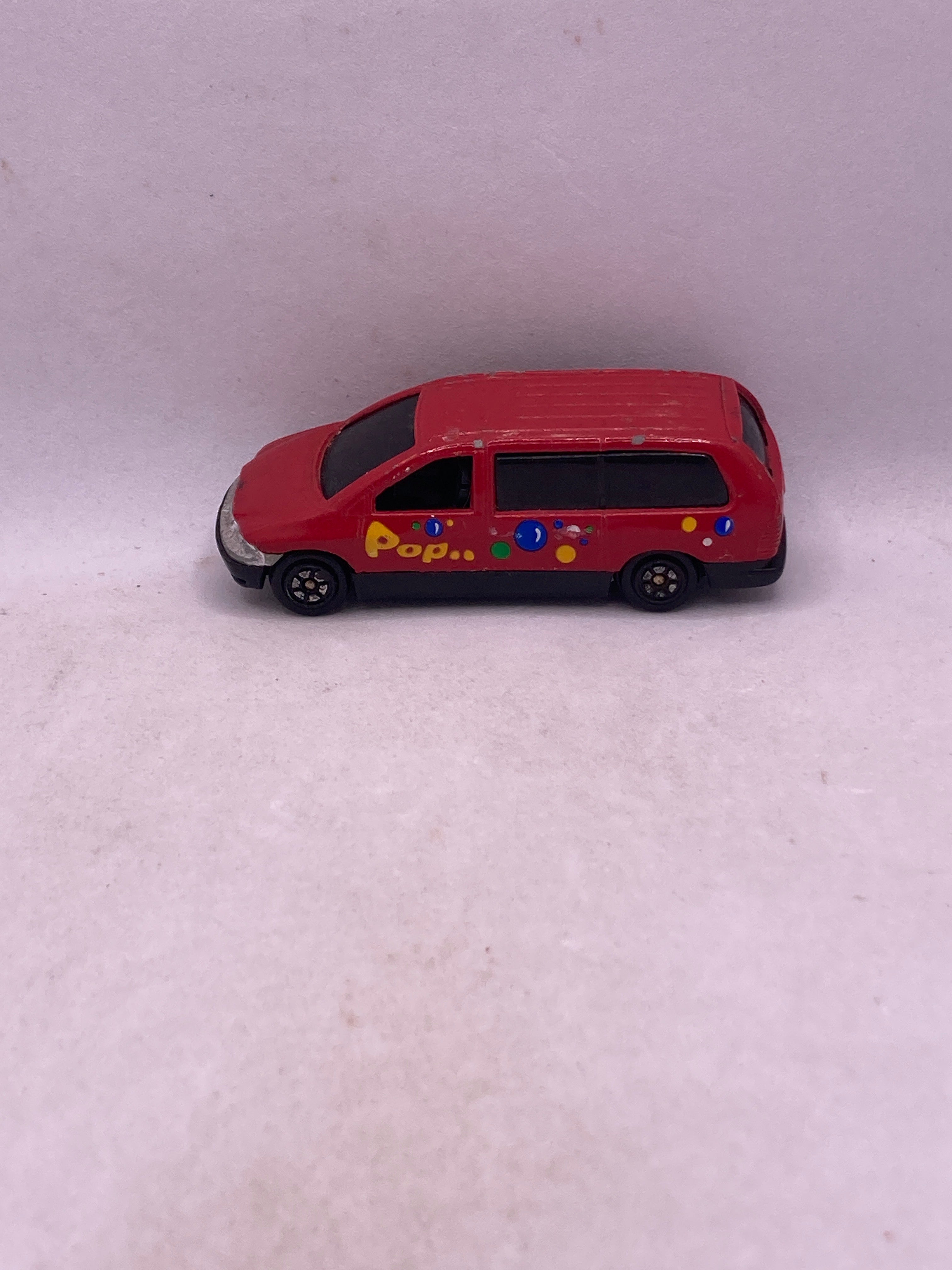 Yatming Dodge Caravan Diecast