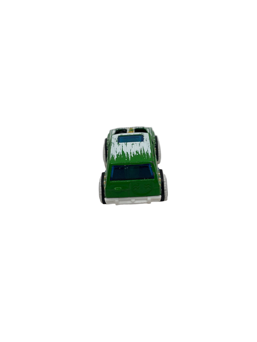 Hot Wheels Nissan Patrol Custom Diecast green