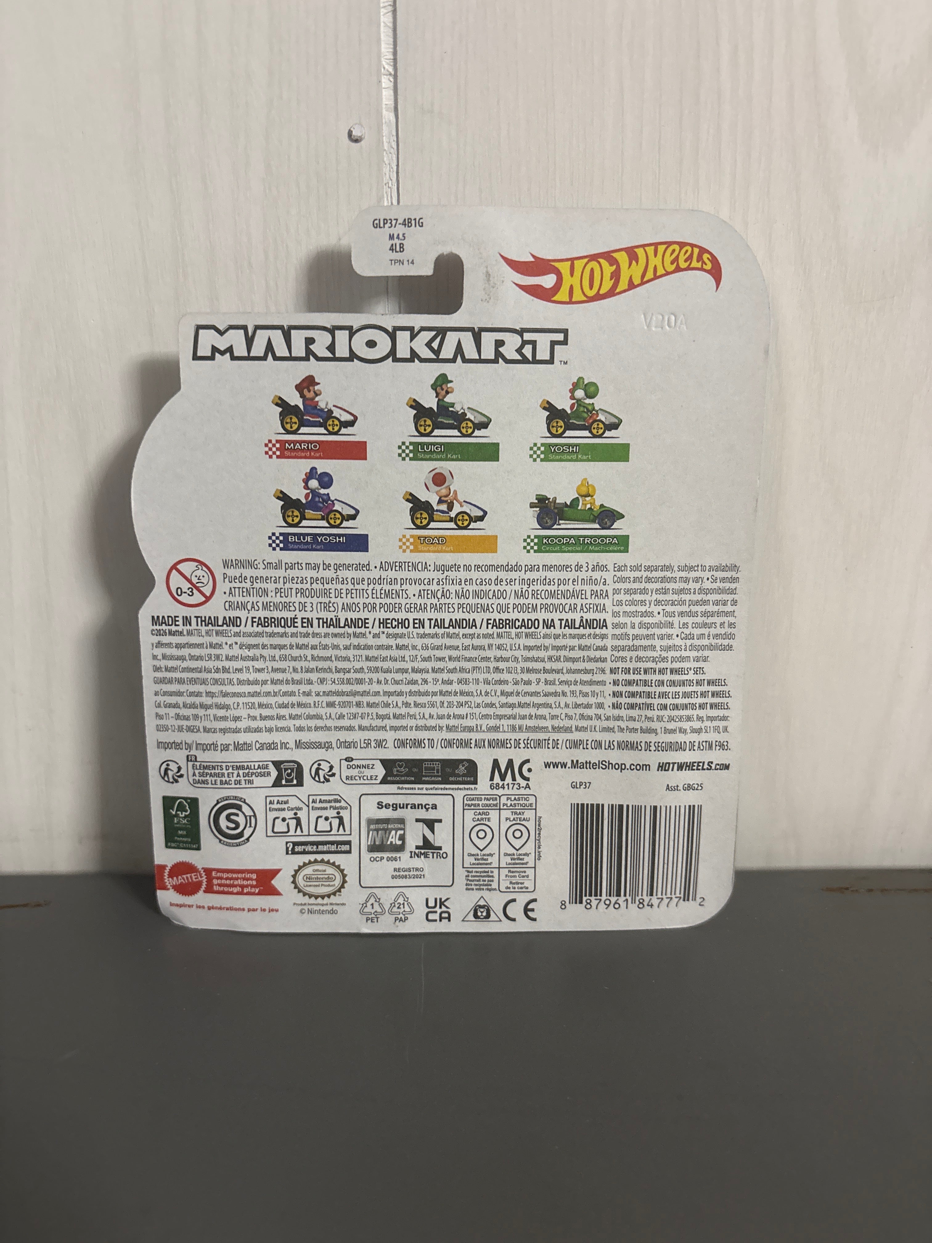 Hot Wheels Luigi Standard Kart Diecast