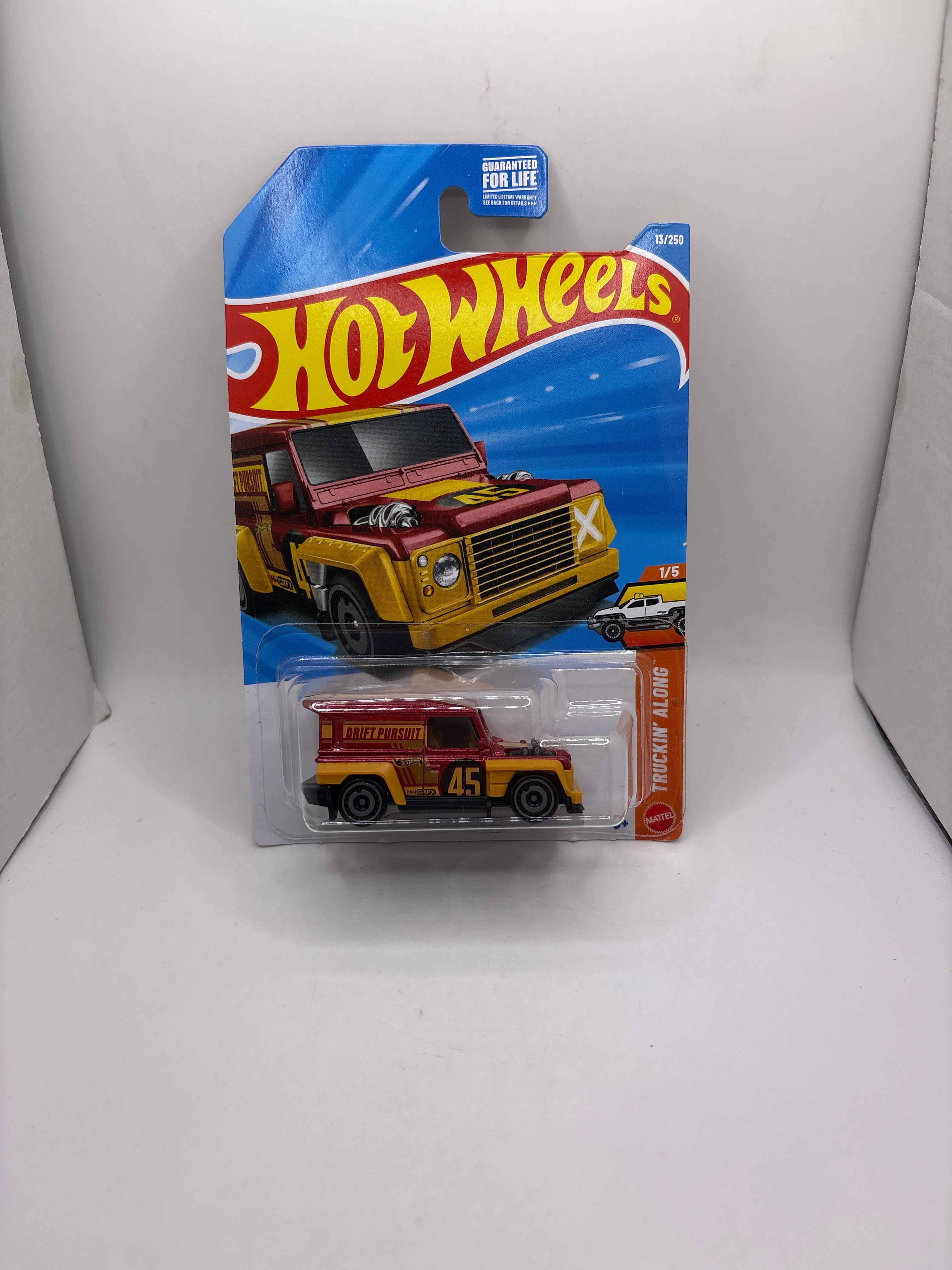 Hot Wheels Drift-Ender Diecast red