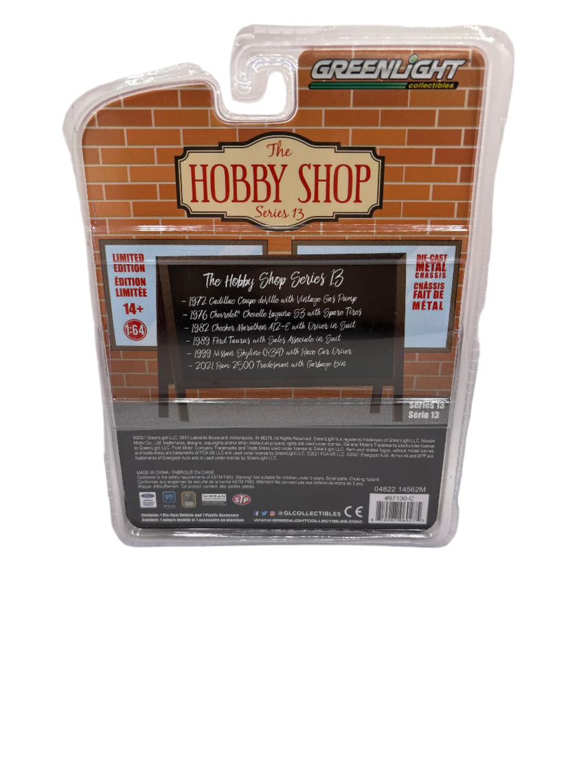 Greenlight 1982 Checker Marathon A12-E With Driver In Suit Diecast