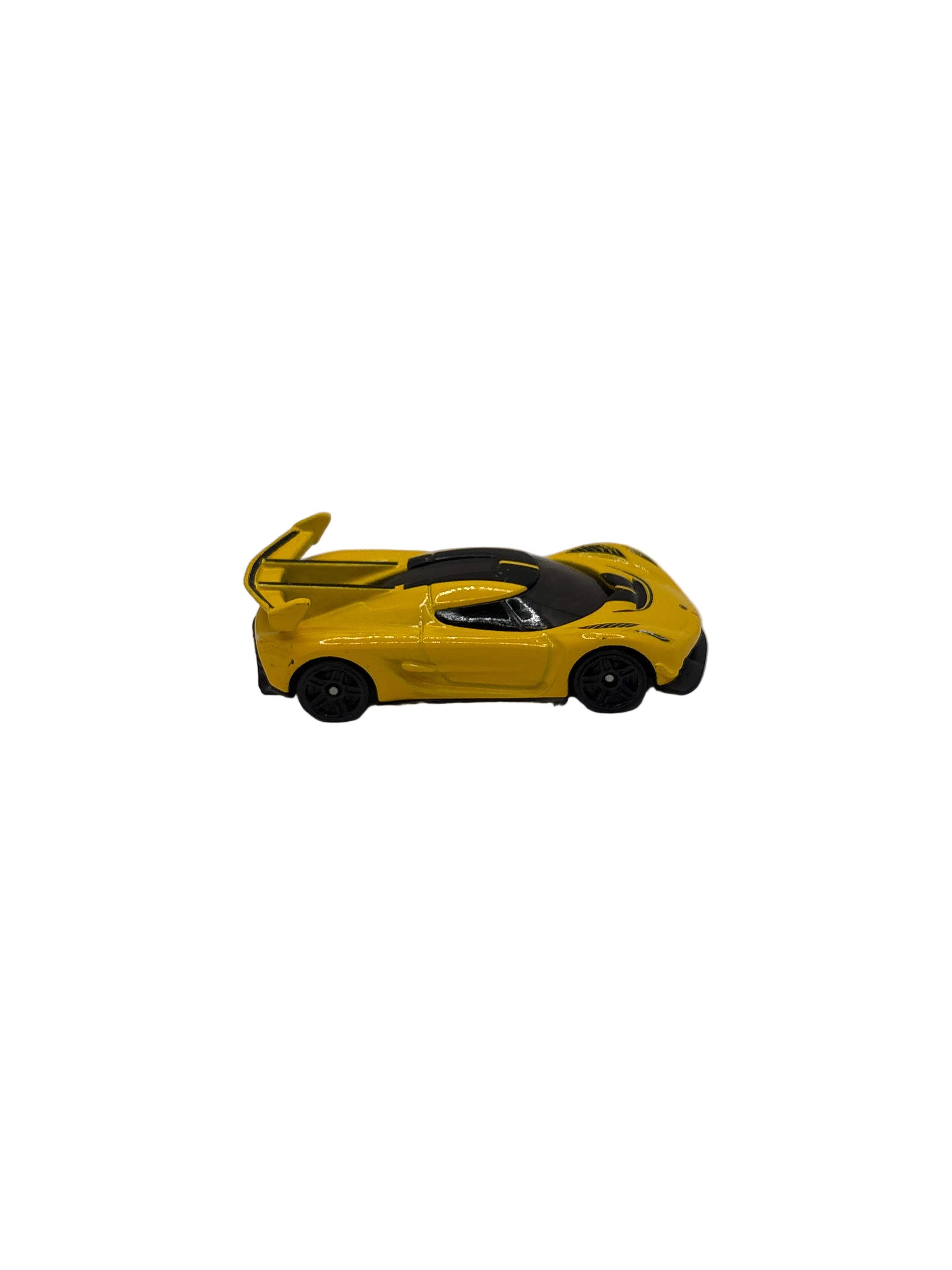 Hot Wheels 2020 Koenigsegg Jesko Diecast yellow