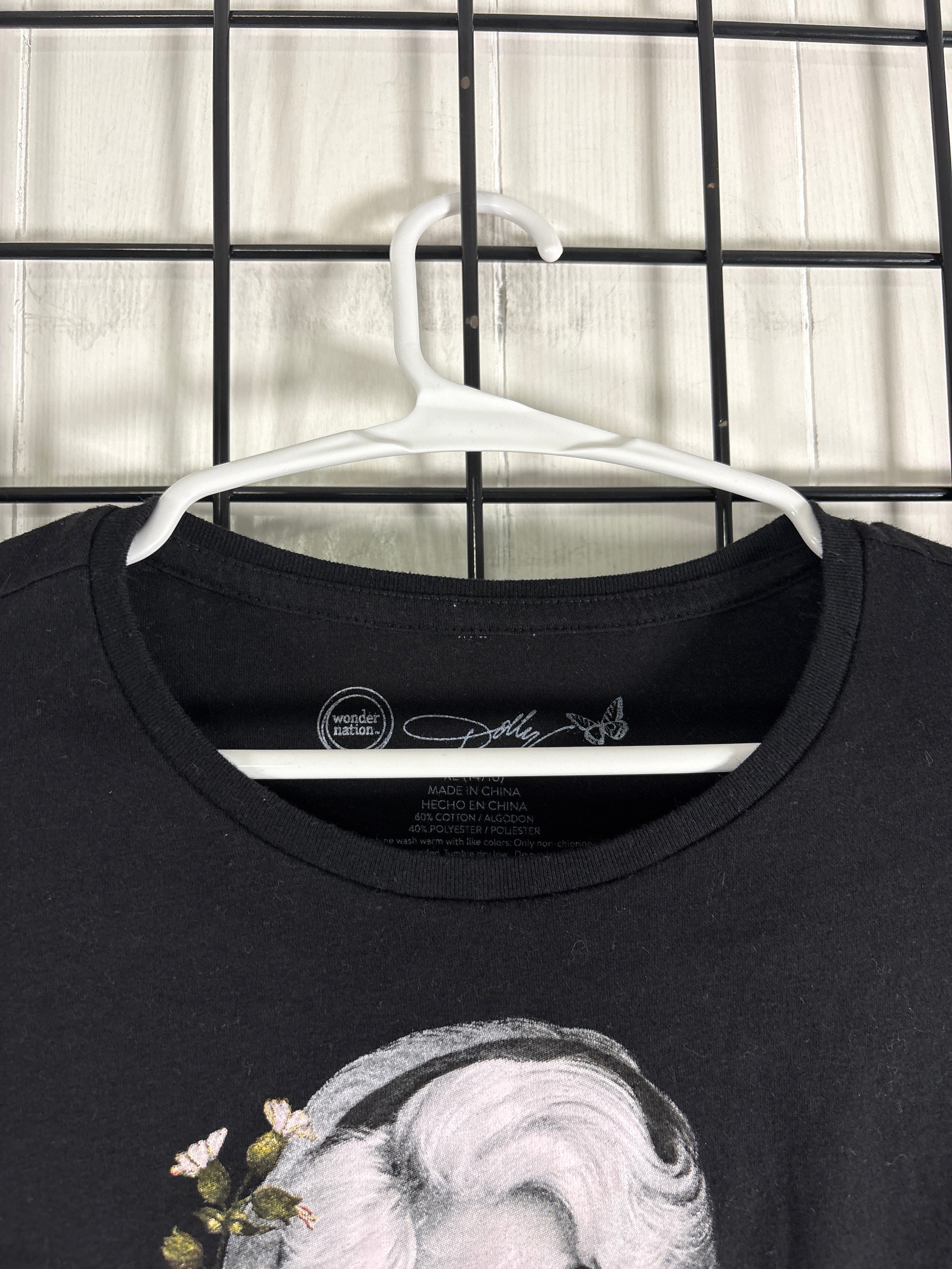 Wonder Nation Dolly Parton T Shirt black