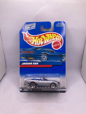 Hot Wheels Jaguar XK8 Diecast