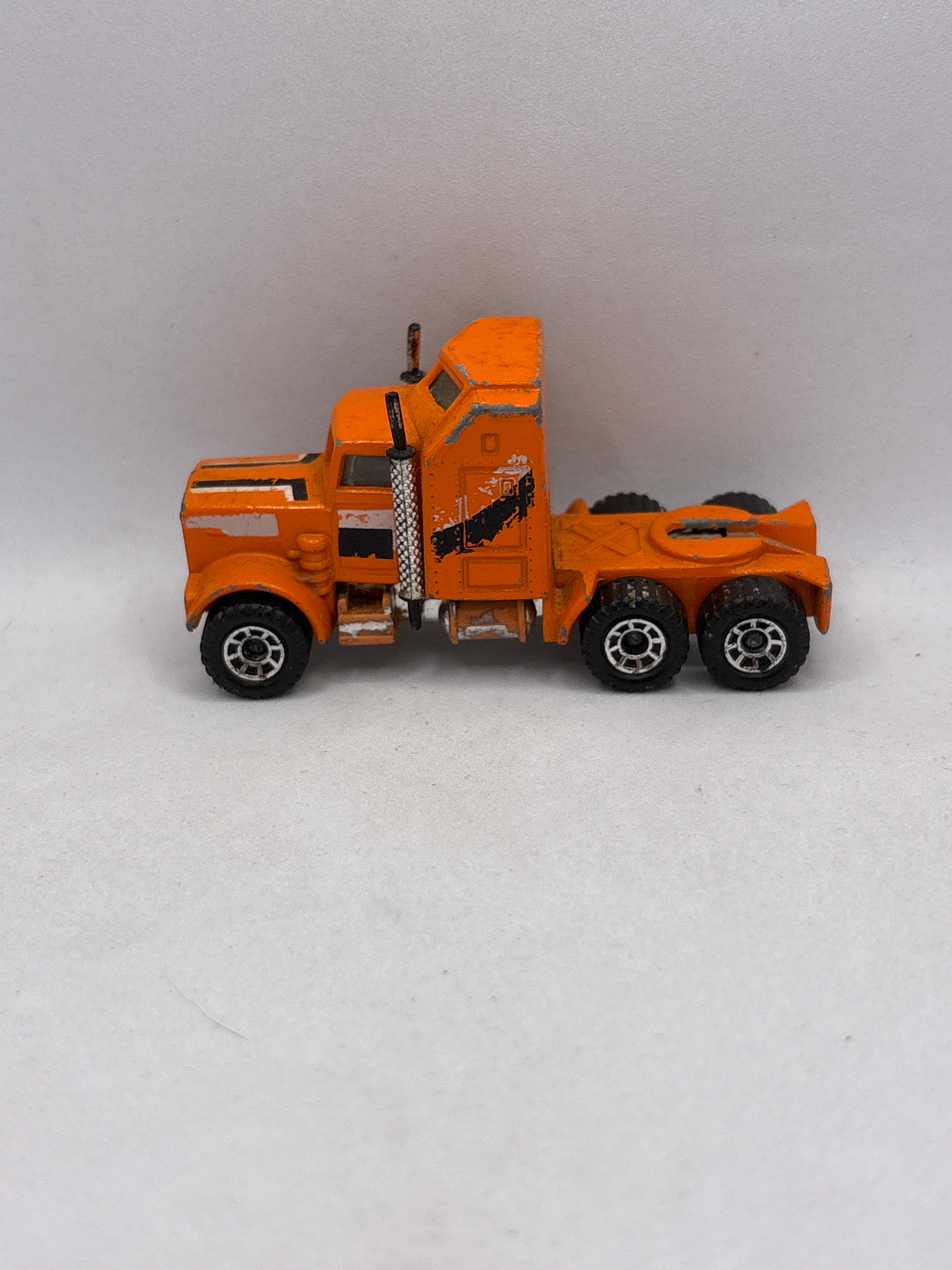 Matchbox Kenworth Aerodyne Diecast