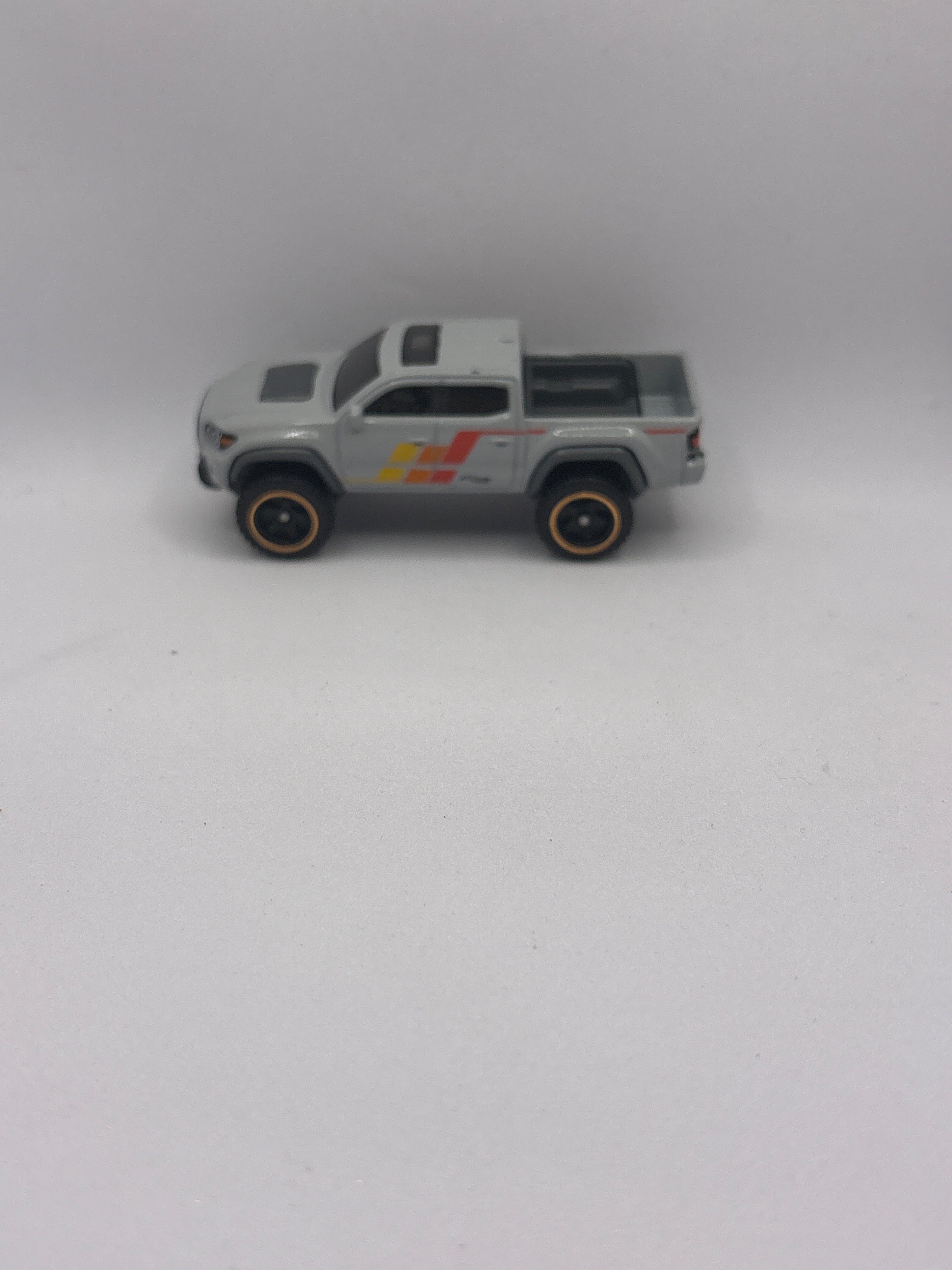 Hot Wheels 20 Toyota Tacoma Diecast