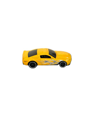 Hot Wheels 10 Ford Shelby GT500 Super Snake Diecast