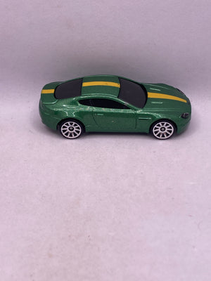 Hot Wheels Aston Martin V8 Vantage Diecast