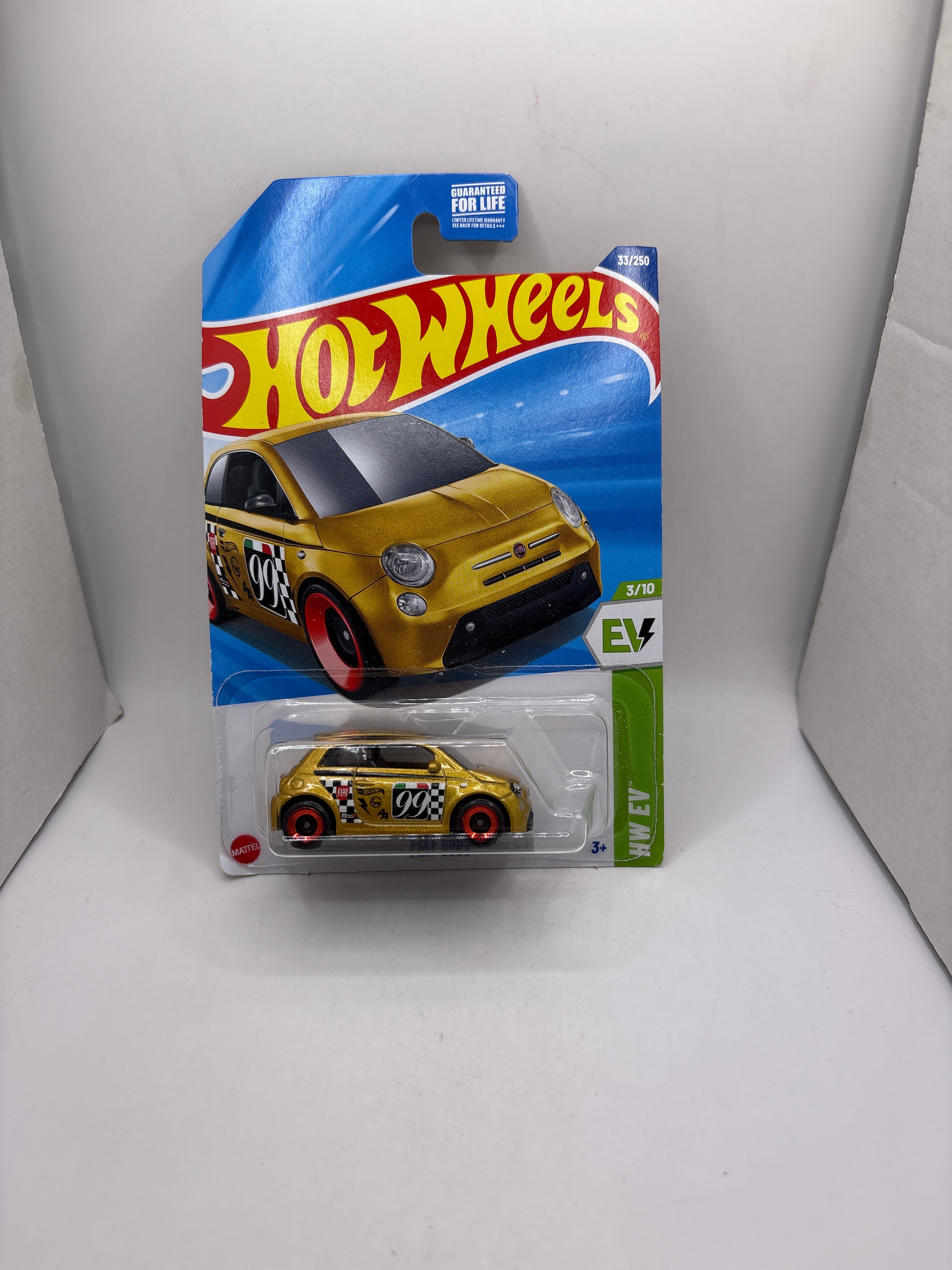 Hot Wheels Fiat 500e Diecast gold