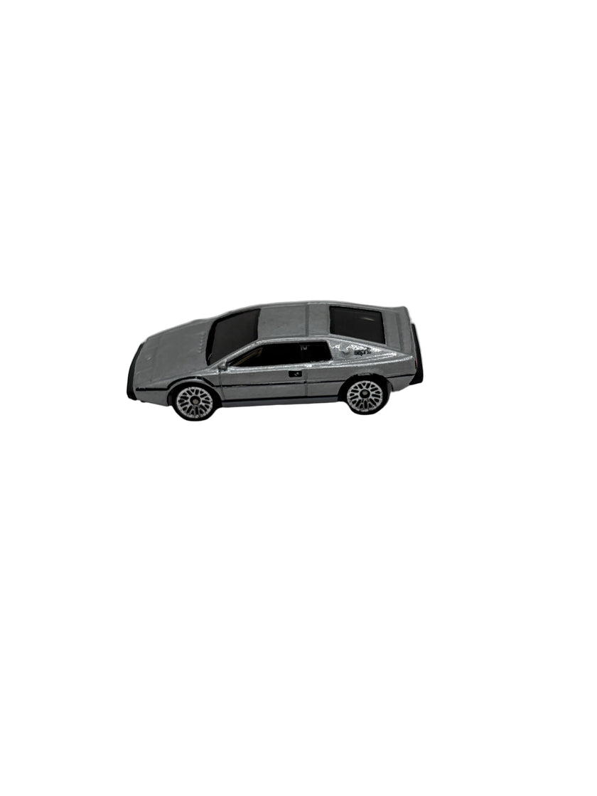 Hot Wheels Lotus Espirit S1 Diecast silver
