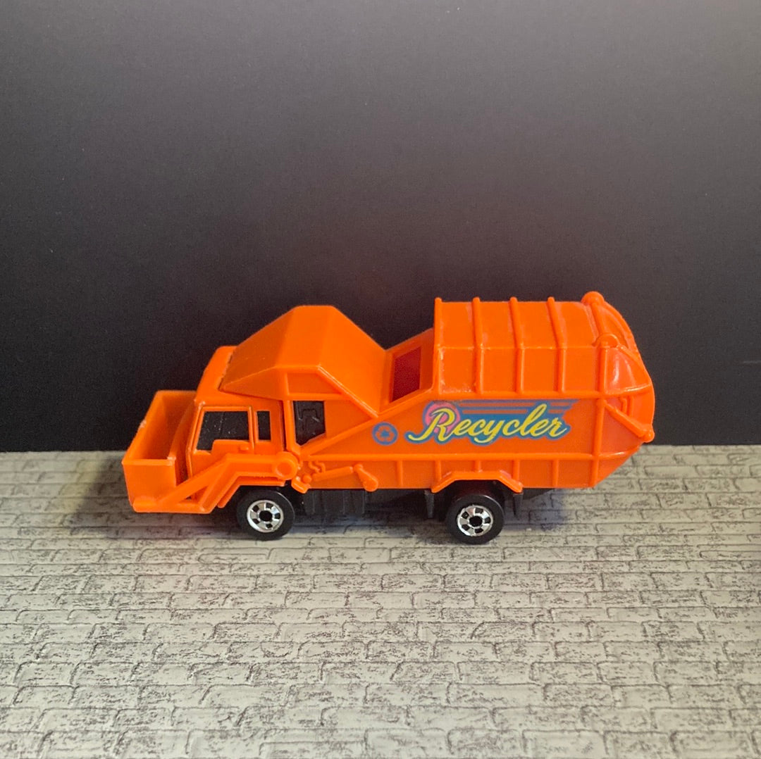 Hot Wheels Garbage Truck Diecast