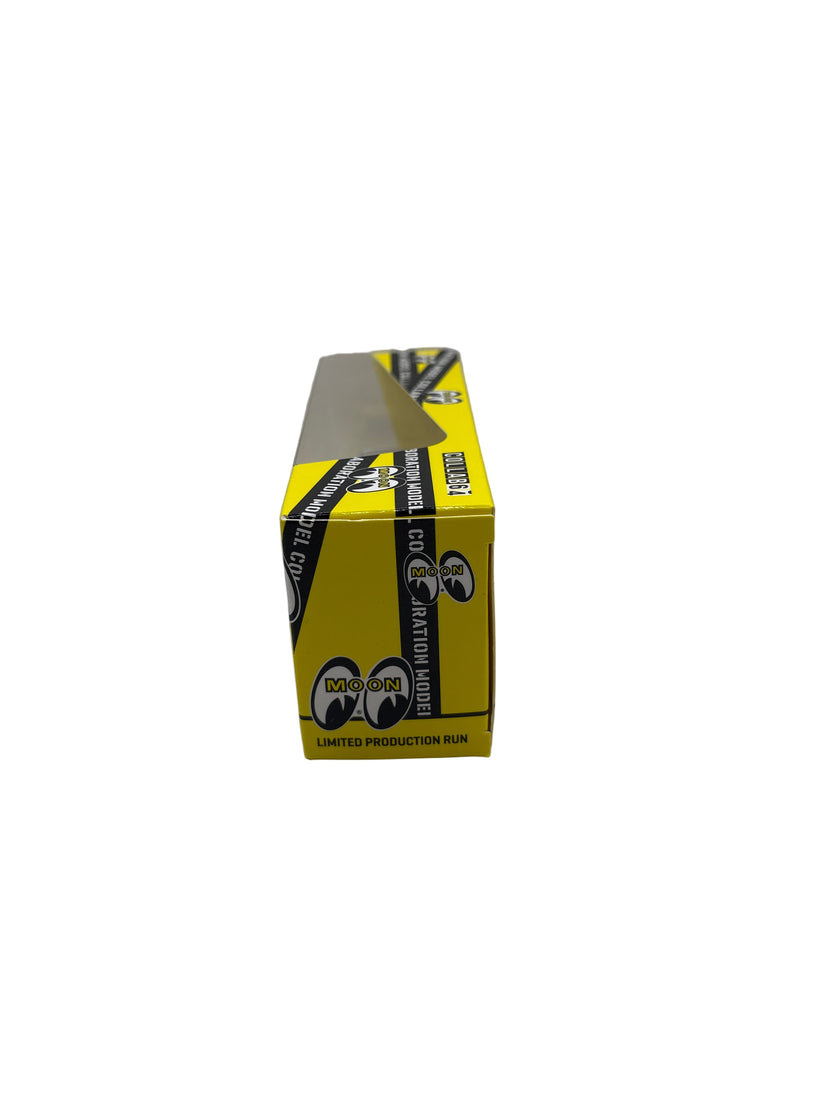 Tarmac Works Volkswagen II (T2) Panel Van Diecast