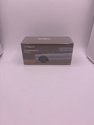 Tarmac Nissan Skyline 2000 GT-R (KPGC10) Diecast