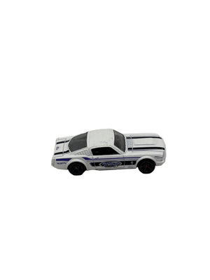 Hot Wheels 65 Mustang Fastback Diecast white
