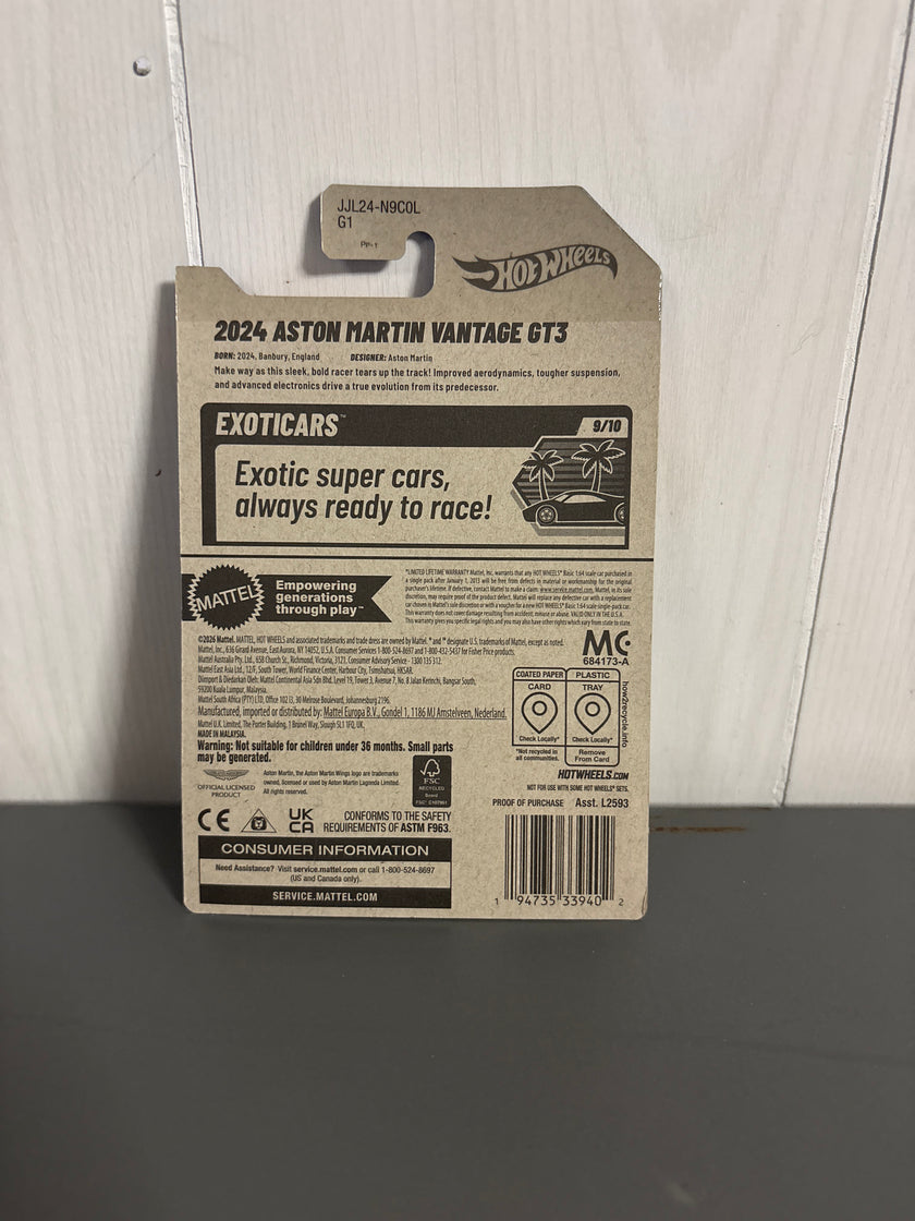 Hot Wheels 2024 Aston Martin Vantage GT3 Diecast
