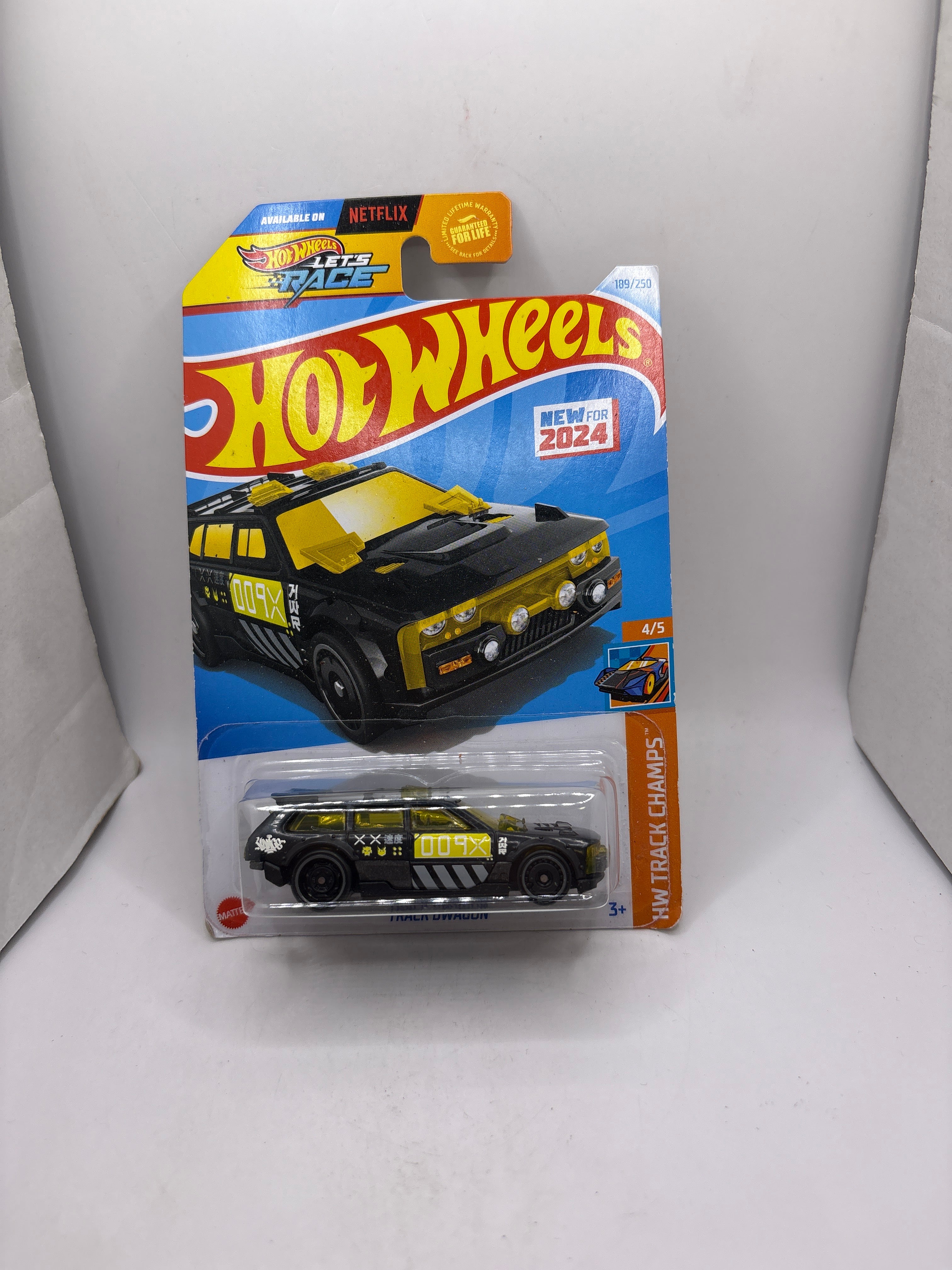 Hot Wheels Track Dwagon Diecast black