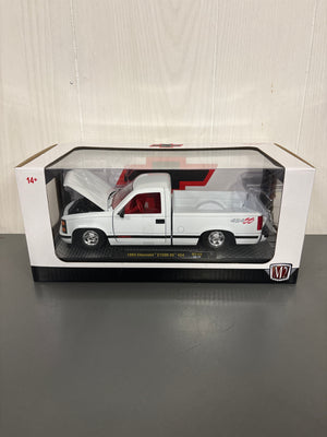 M2 1993 Chevrolet C1500 SS 454 Diecast
