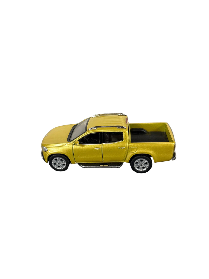 Kinsmart Mercedes-Benz X-Class Diecast