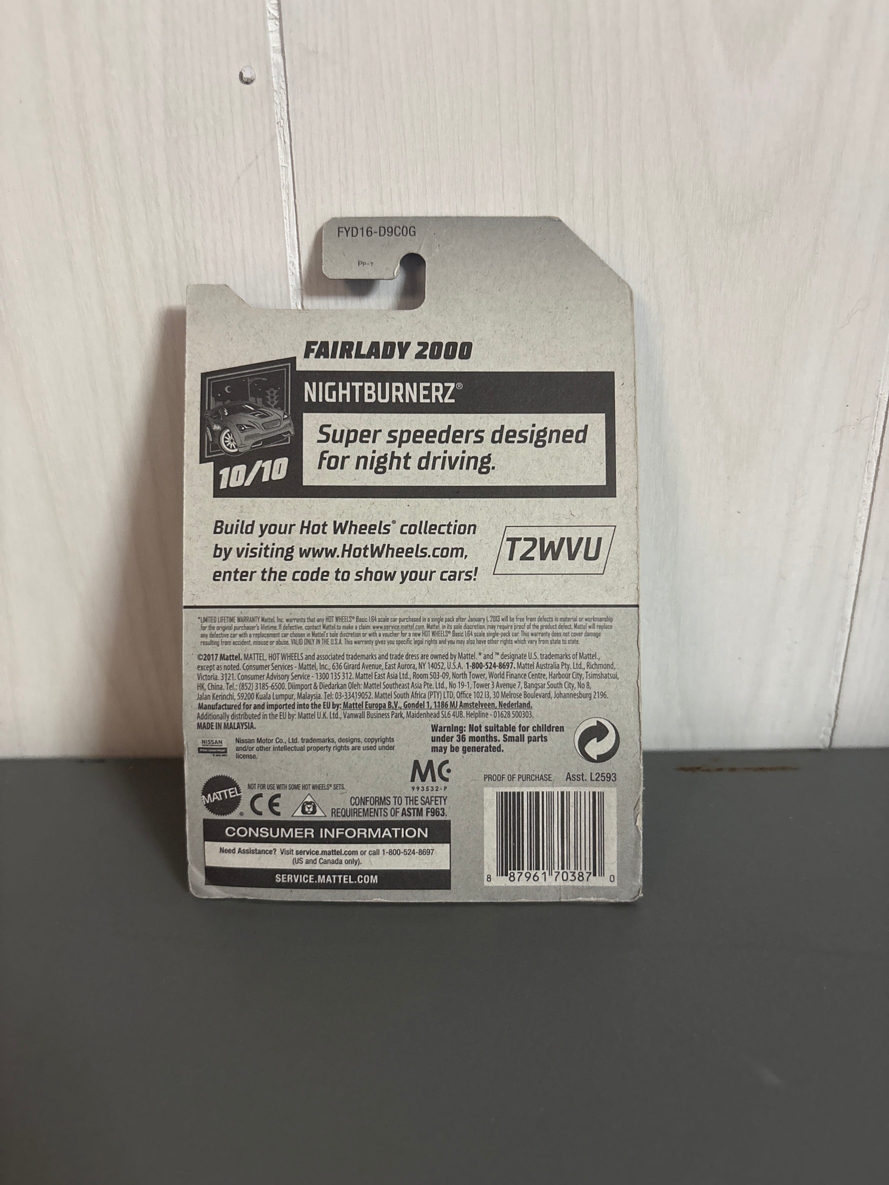 Hot Wheels Fairlady 2000 Diecast