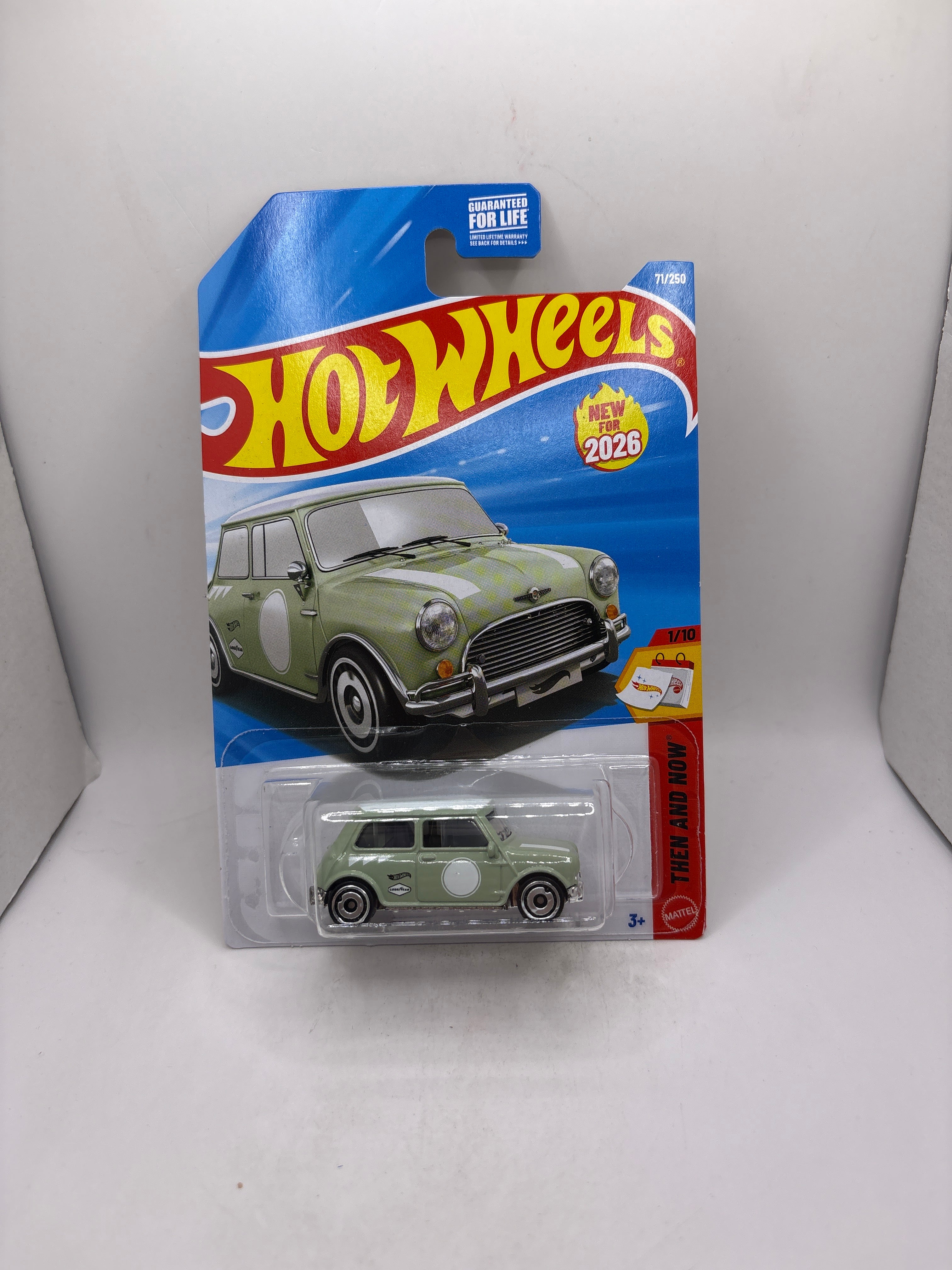 Hot Wheels Austin Mini Cooper S Diecast green