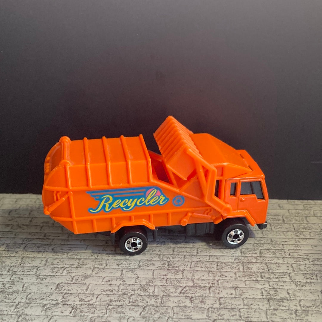 Hot Wheels Garbage Truck Diecast