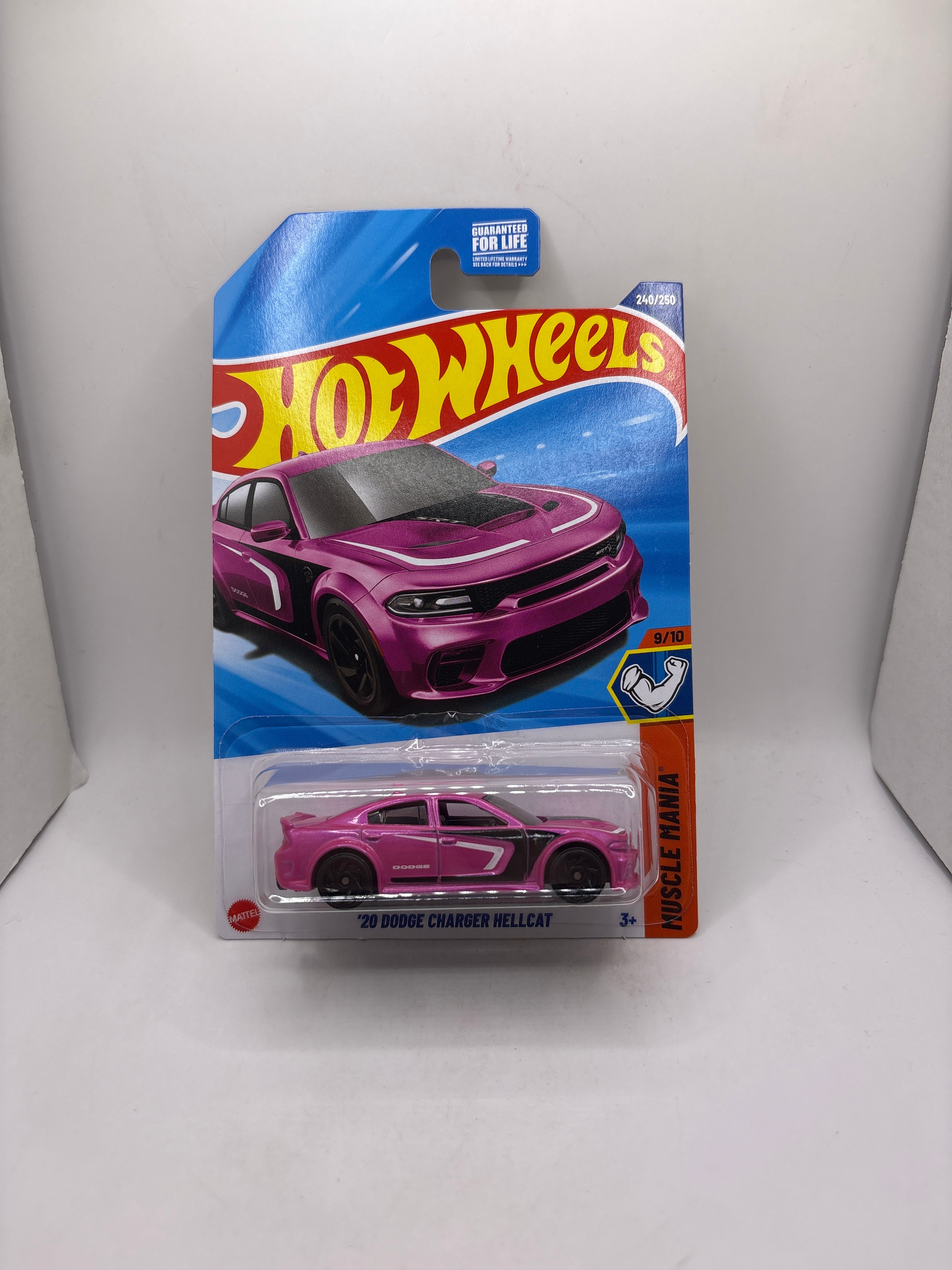 Hot Wheels 20 Dodge Charger Hellcat Diecast pink