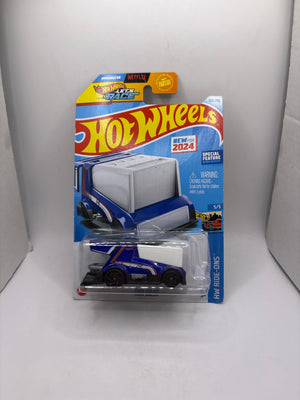 Hot Wheels Rink Racer Diecast