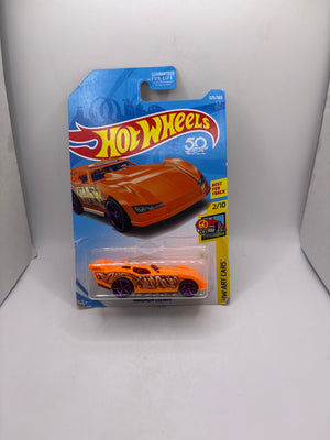 Hot Wheels Maximum Leeway Diecast