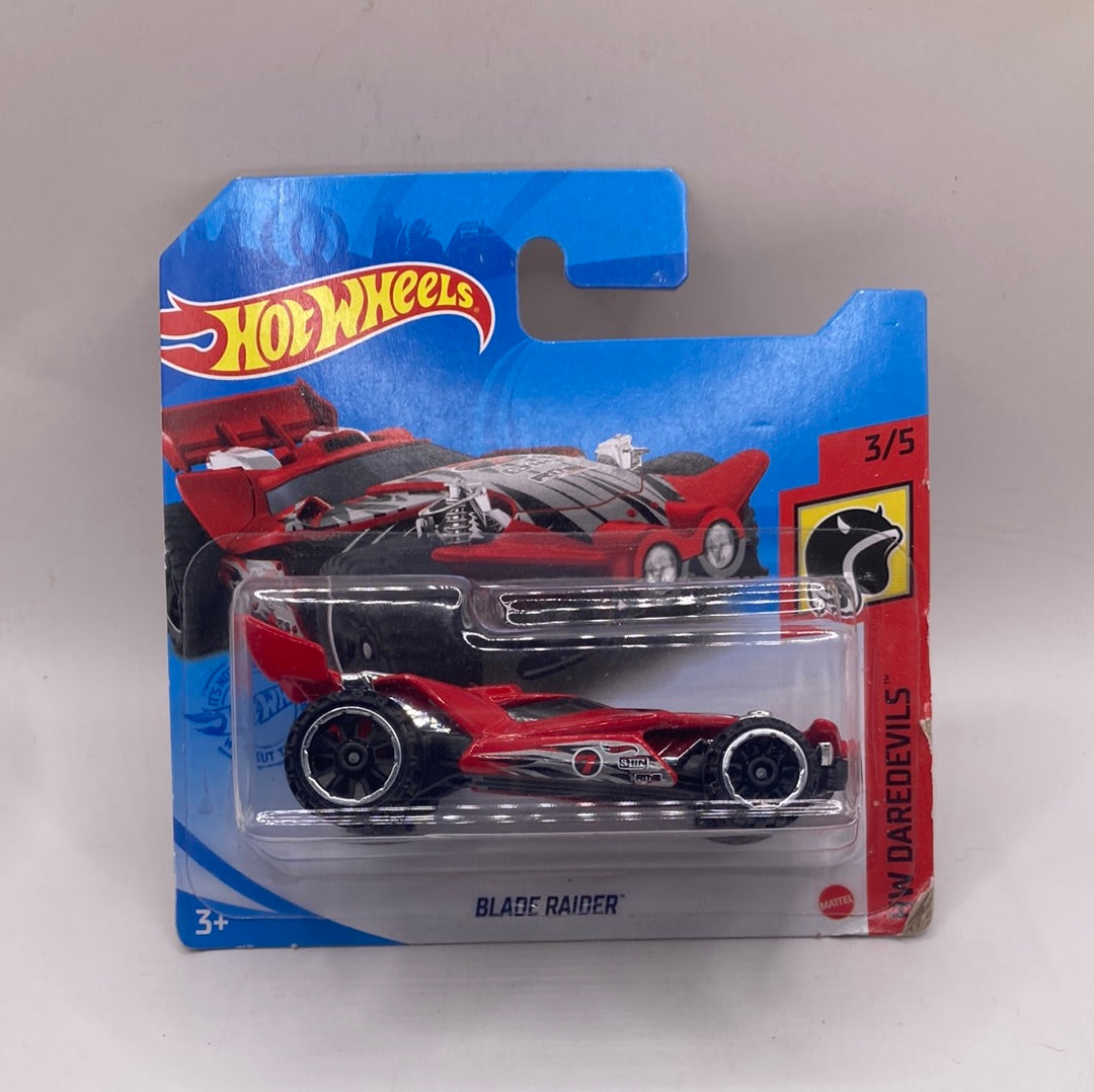 Hot Wheels Blade Raider Diecast