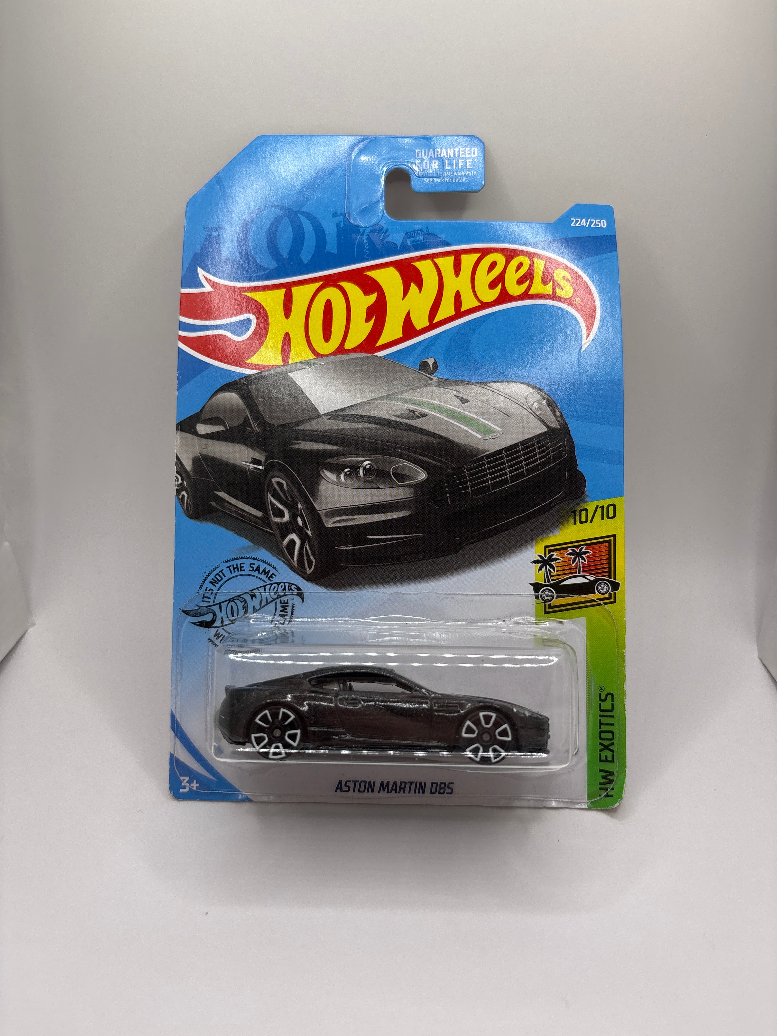 Hot Wheels Aston Martin DBS Diecast