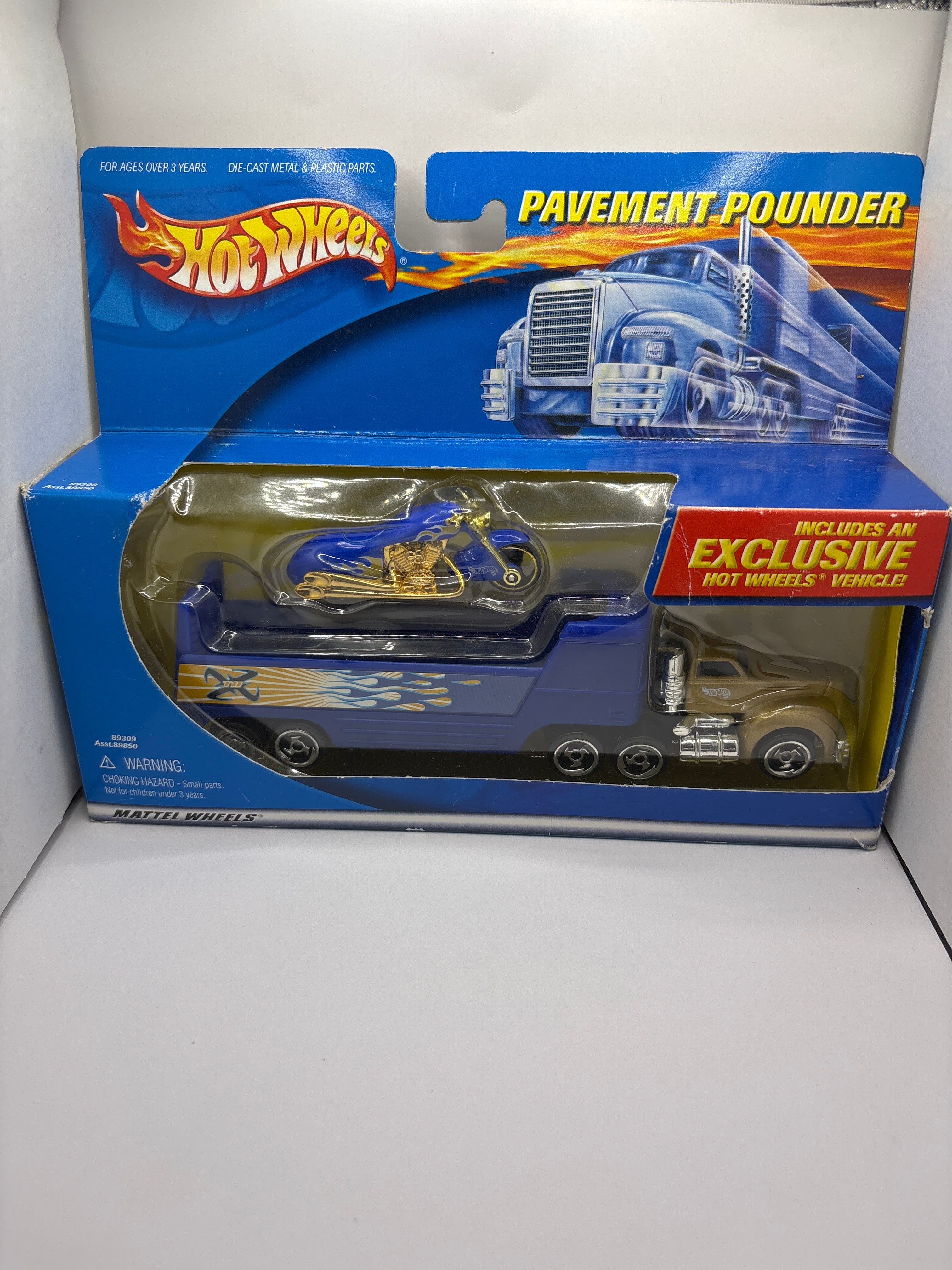 Hot Wheels Pavement Pounders Diecast