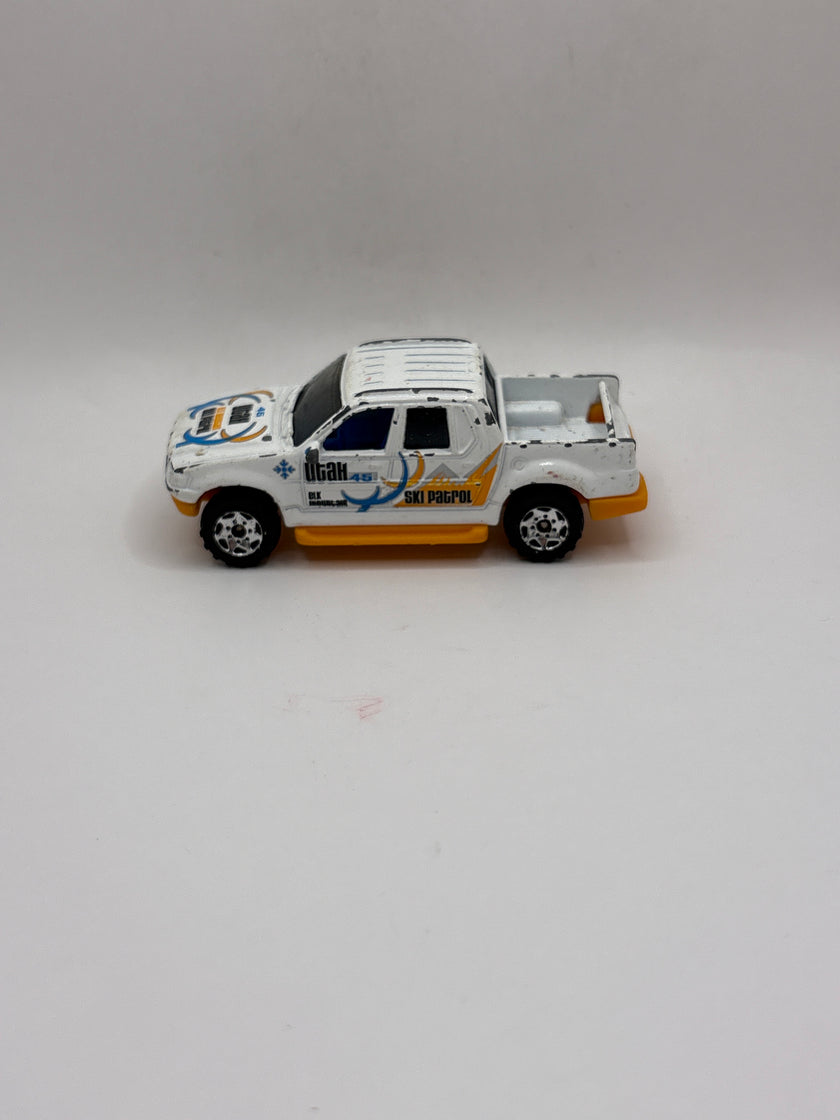 Matchbox Ford Explorer Sport Trac Diecast