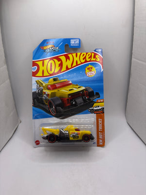 Hot Wheels Haulerback Diecast