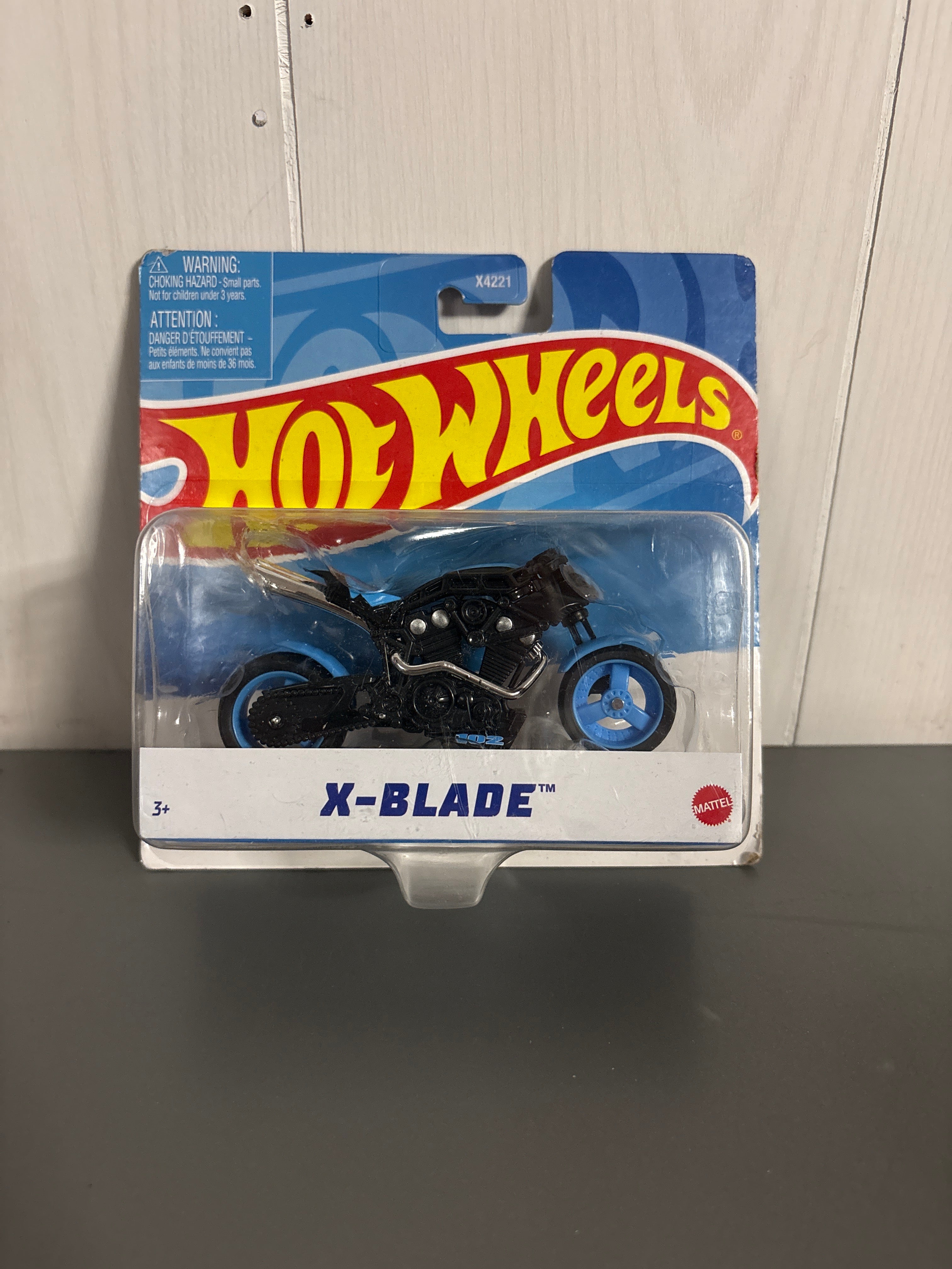 Hot Wheels X-Blade Diecast