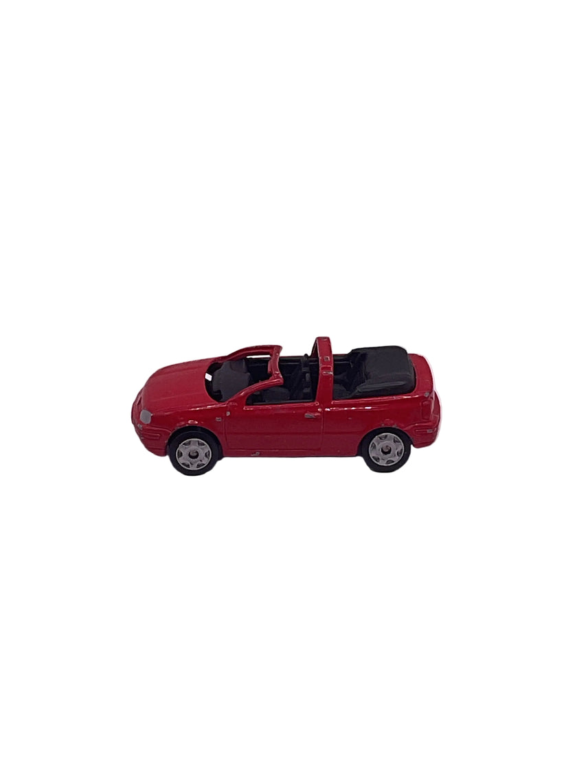 Maisto VW Golf GTI Cabrio Diecast Red