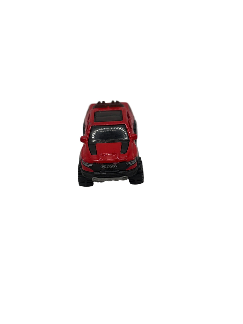 Hot Wheels 23 Ram 1500 Diecast red