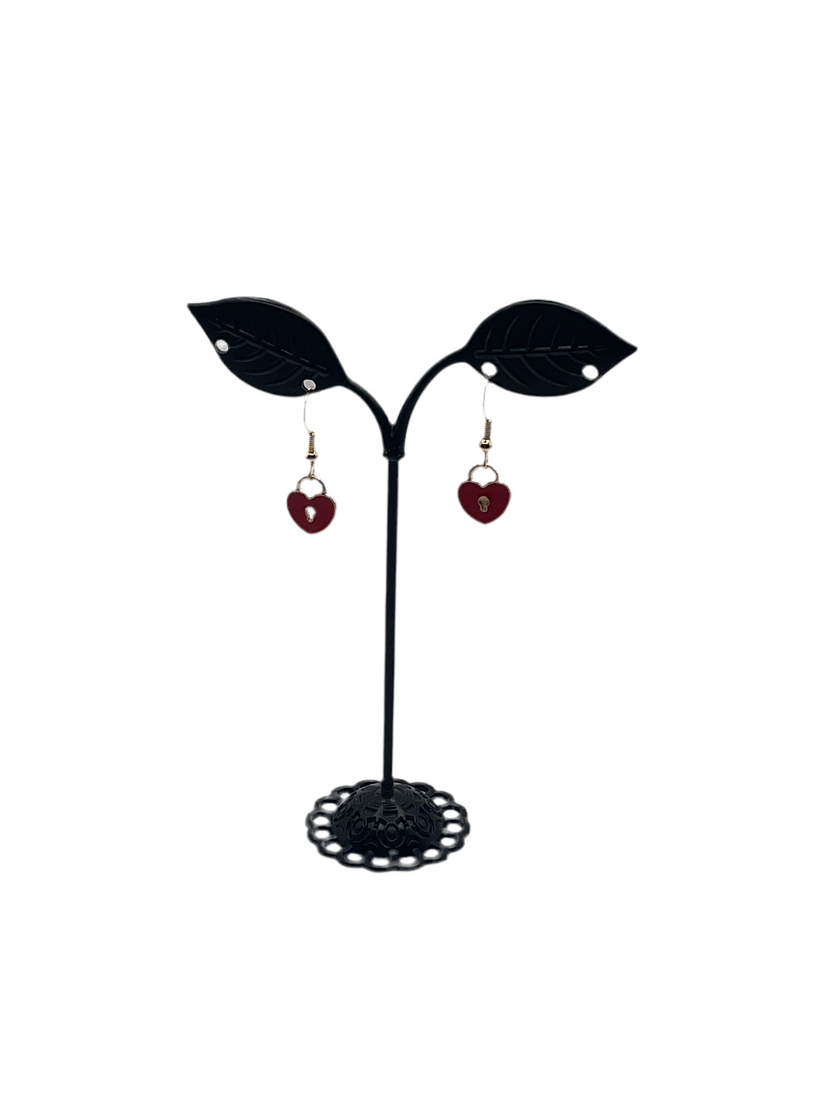 Keyhole heart earrings